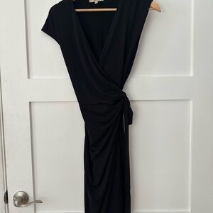 Lark & Ro Elegant Black Wrap Dress